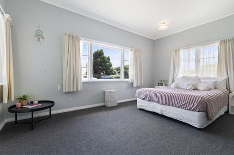Photo of property in 41 Kitchener Road, Waiuku, 2123