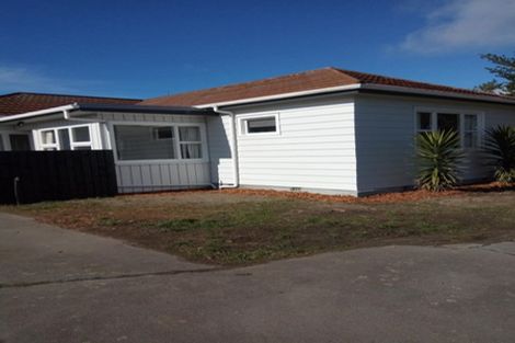 Photo of property in 15 Owles Terrace, New Brighton, Christchurch, 8061