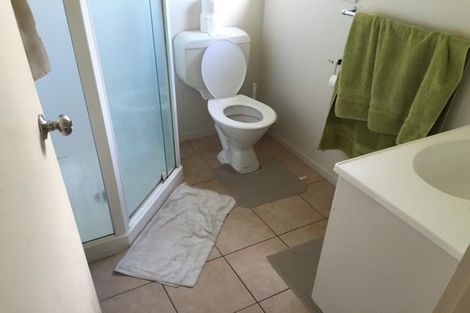 Photo of property in 2 Ettrick Lane, Papakura, 2110