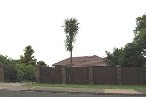 Photo of property in 50 Holland Road, Hillcrest, Auckland, 0627