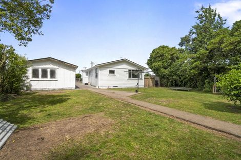 Photo of property in 36 Ross Street, Marton, 4710