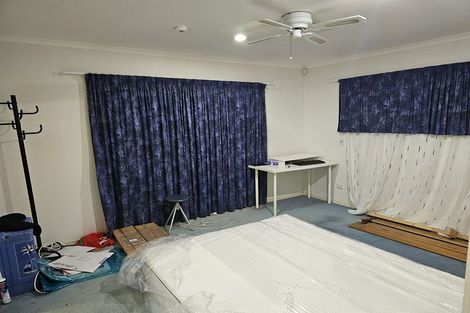 Photo of property in 3 Feeny Crescent, East Tamaki, Auckland, 2013
