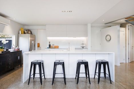 Photo of property in 297 Fitzherbert Avenue, West End, Palmerston North, 4410