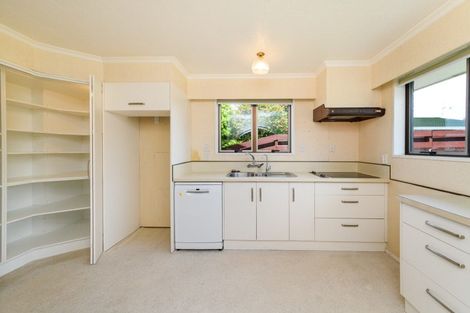 Photo of property in 32 Cedar Crescent, Feilding, 4702