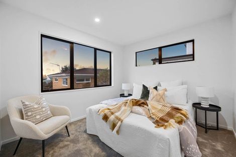 Photo of property in 33c Garadice Road, Rothesay Bay, Auckland, 0630