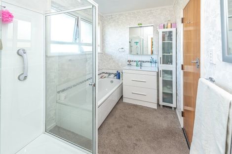 Photo of property in 64 Fitzherbert Avenue, Tawhero, Whanganui, 4501