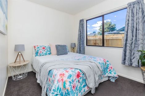 Photo of property in 22b Sandleigh Road, Hamilton Lake, Hamilton, 3204