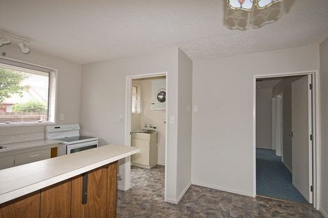 Photo of property in 2/42 Chipping Lane, Redwood, Christchurch, 8051