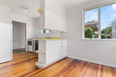 Photo of property in 83 Victoria Street, Carterton, 5713