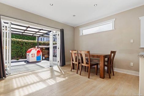 Photo of property in 1 Admiral Beatty Avenue, Mount Roskill, Auckland, 1041