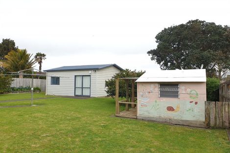 Photo of property in 115 Sykes Road, Weymouth, Auckland, 2103