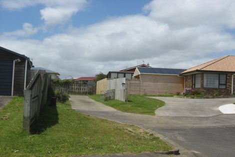 Photo of property in 12 Wai Iti Place, Clendon Park, Auckland, 2103