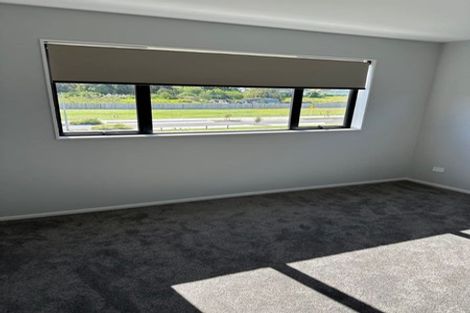 Photo of property in 33 Pilot Drive, Hobsonville, Auckland, 0616