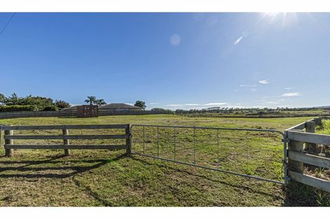 Photo of property in 36a Dyke Road, Karaka, Papakura, 2580