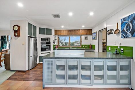 Photo of property in 122 Edinburgh Street, Pukekohe, 2120