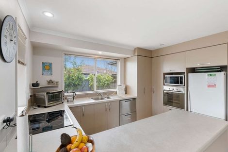 Photo of property in 2 Cresta Drive, Katikati, 3129