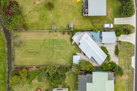 Photo of property in 103 Ocean Beach Road, Tairua, 3508
