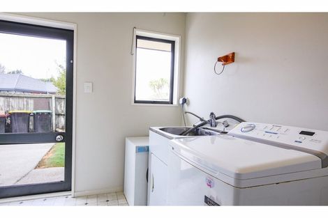 Photo of property in 6 Mclean Place, Woodend, 7610