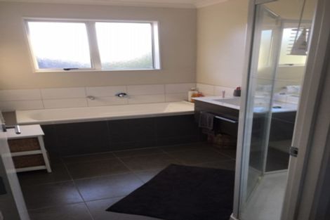 Photo of property in 70 Ngataringa Road, Devonport, Auckland, 0624