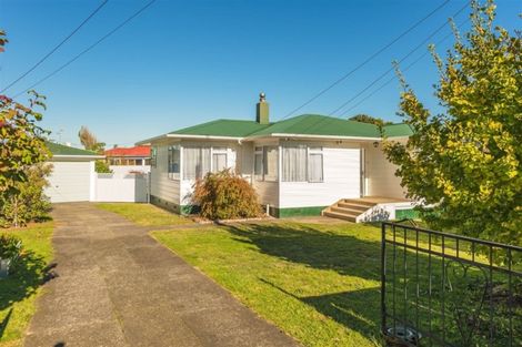 Photo of property in 115 Heads Road, Gonville, Whanganui, 4501