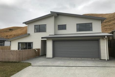 Photo of property in 5 Prestwich Rise, Churton Park, Wellington, 6037