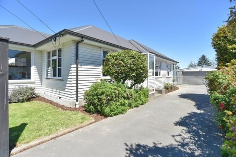 Photo of property in 119 Centaurus Road, Huntsbury, Christchurch, 8022