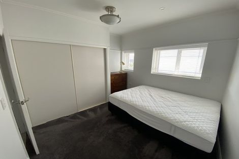 Photo of property in Fountain Court, 1/48 Oriental Parade, Oriental Bay, Wellington, 6011