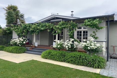 Photo of property in 85 Blighs Road, Papanui, Christchurch, 8052