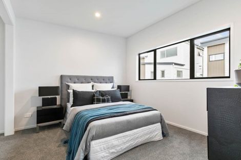 Photo of property in 14b Ropata Avenue, Point England, Auckland, 1072