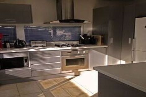 Photo of property in 6 Glentui Grove, Khandallah, Wellington, 6035