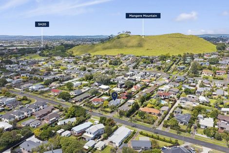 Photo of property in 1/61 Mcintyre Road, Mangere Bridge, Auckland, 2022