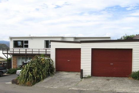 Photo of property in 31 High Street, Island Bay, Wellington, 6023
