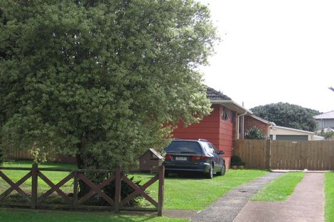 Photo of property in 5 Larsen Road, Panmure, Auckland, 1072