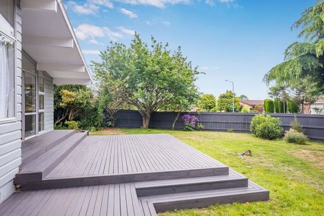 Photo of property in 32 Sylvan Avenue, Waikanae, 5036