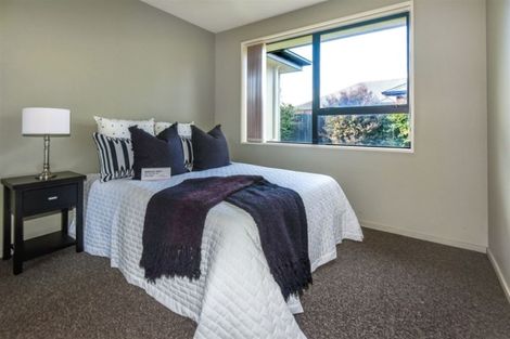 Photo of property in 94 Rothesay Road, Parklands, Christchurch, 8083