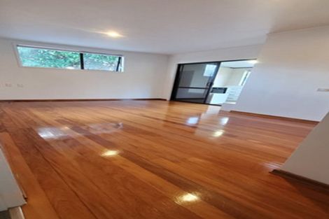 Photo of property in 15 Hedge Row, Sunnyhills, Auckland, 2010