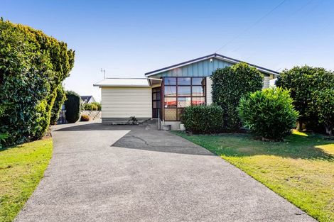 Photo of property in 124 Glover Road, Hawera, 4610