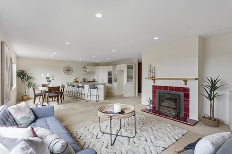 Photo of property in 59 Grovenor Drive, Orewa, 0931