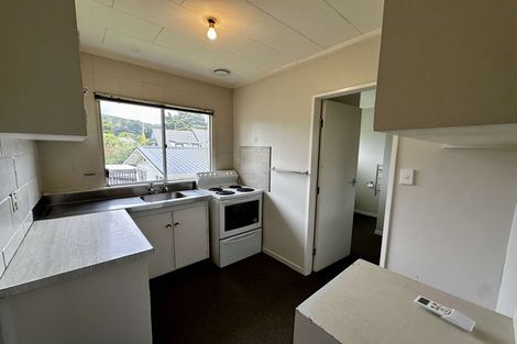 Photo of property in 3/12a Wood Street, Wallaceville, Upper Hutt, 5018