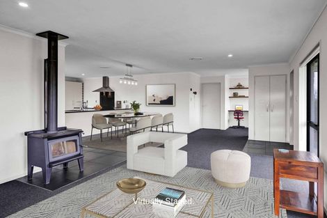 Photo of property in 14 Larlin Drive, Hawera, 4675