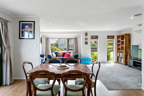 Photo of property in 2 Battersea Place, Richmond Heights, Taupo, 3330