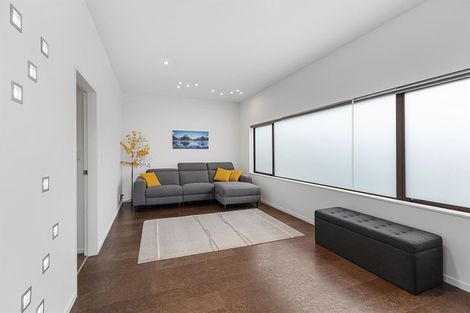 Photo of property in 4 Helm Place, Whitby, Porirua, 5024