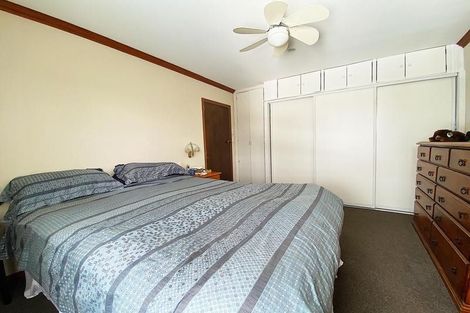 Photo of property in 15 Whaka Street, Maungaturoto, 0520