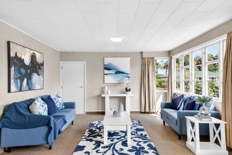 Photo of property in 4 Russell Road, Marewa, Napier, 4110