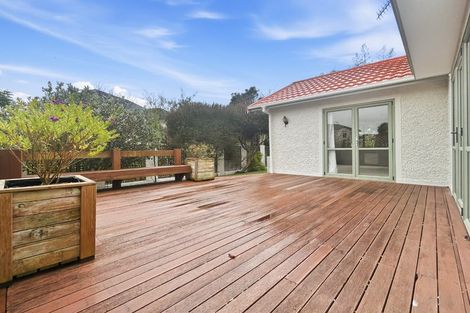 Photo of property in 2 The Glen, Hokowhitu, Palmerston North, 4410