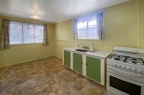 Photo of property in 21 Dampier Avenue, Awapuni, Palmerston North, 4412