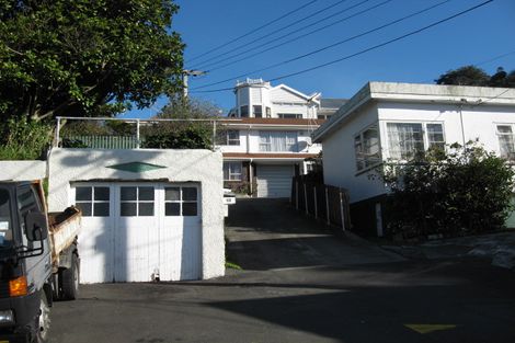 Photo of property in 2/13 Upper Bourke Street, Kilbirnie, Wellington, 6022