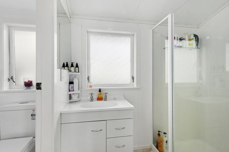 Photo of property in 13 Matthews Road, Wainuiomata, Lower Hutt, 5014