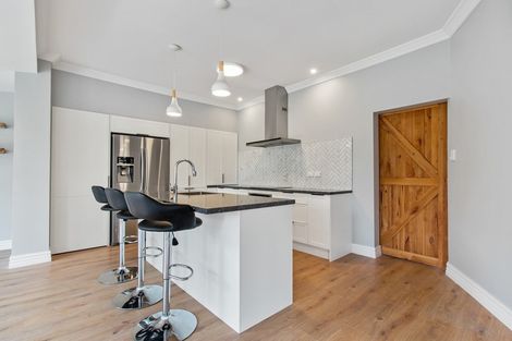 Photo of property in 219 North Street, West End, Timaru, 7910