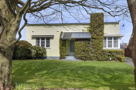 Photo of property in 8 Cornwall Street, Brooklands, New Plymouth, 4310